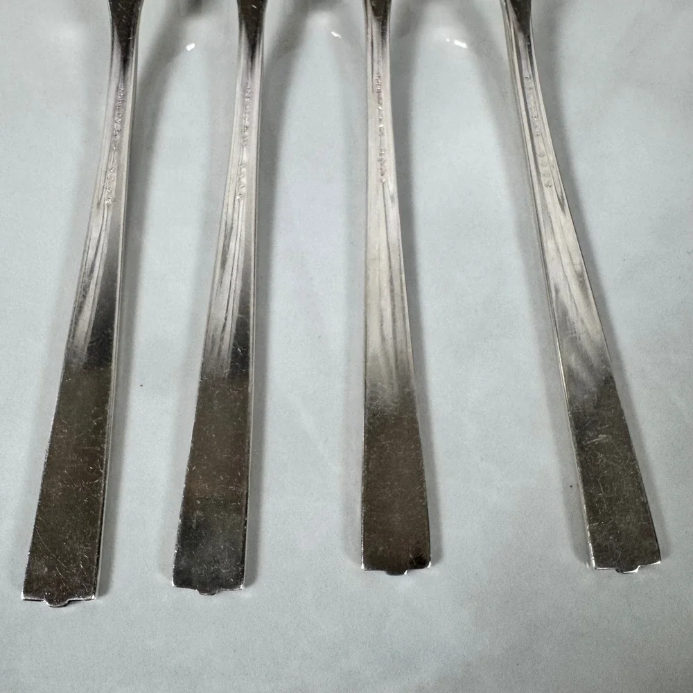 Set‎ of 4 Oneida Nobility Plate Silver Plated Dinner Forks Caprice Floral Lot 2